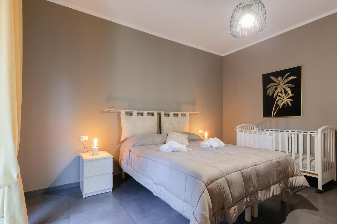 Home Holiday Lovely Apartment La Spezia Bagian luar foto