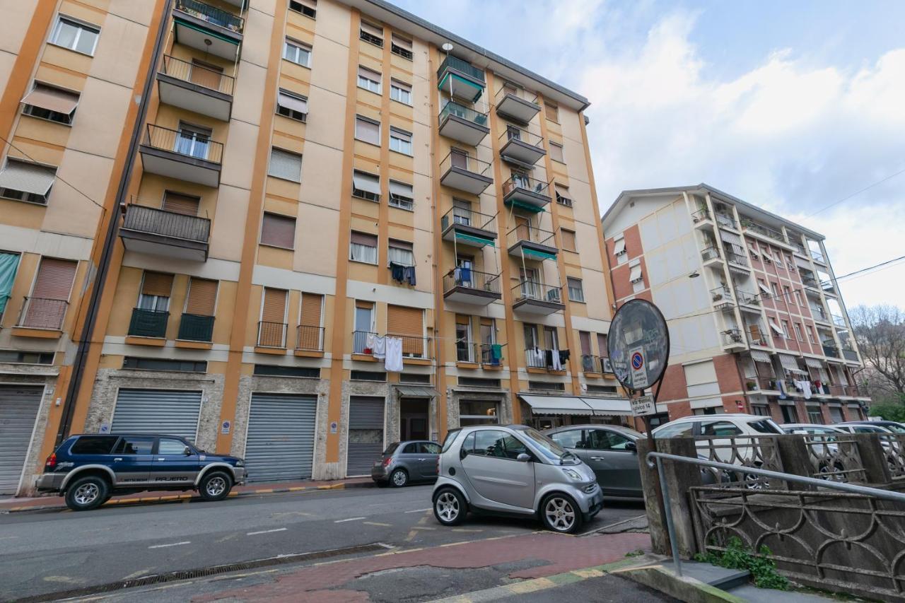 Home Holiday Lovely Apartment La Spezia Bagian luar foto