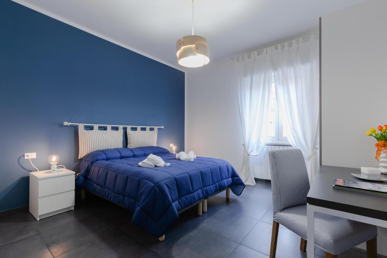 Home Holiday Lovely Apartment La Spezia Bagian luar foto
